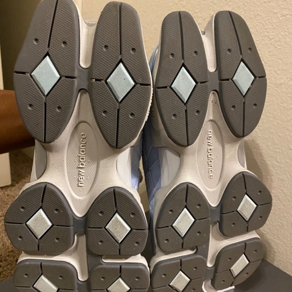 New Balance 9060 - Picture 5 of 13